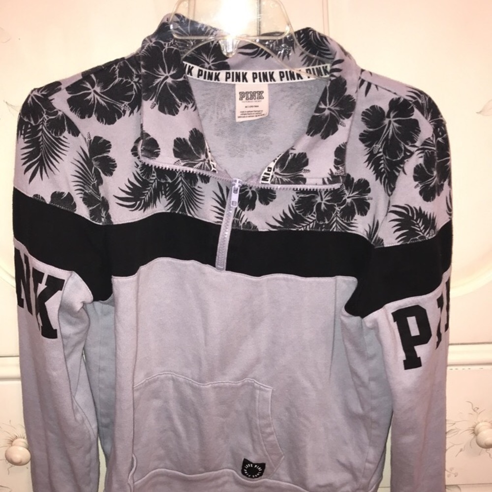 Quarter zip sweatshirt